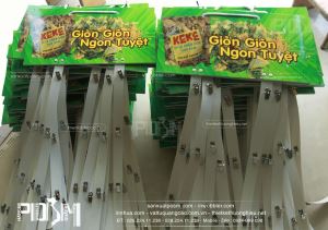 Hanger bảng treo dây nhựa kẹp sắt bánh snack KEKE Quảng Ngãi
